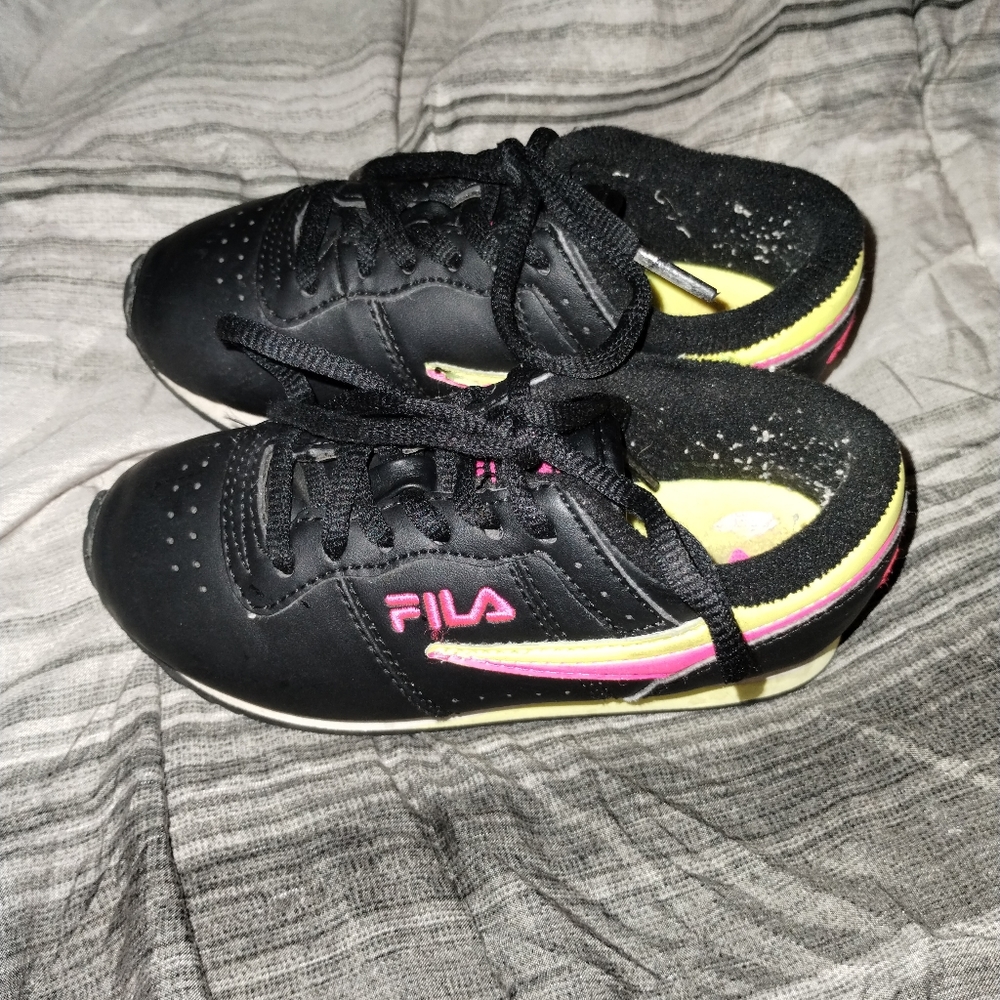 Shoes - Picture 3 of 6